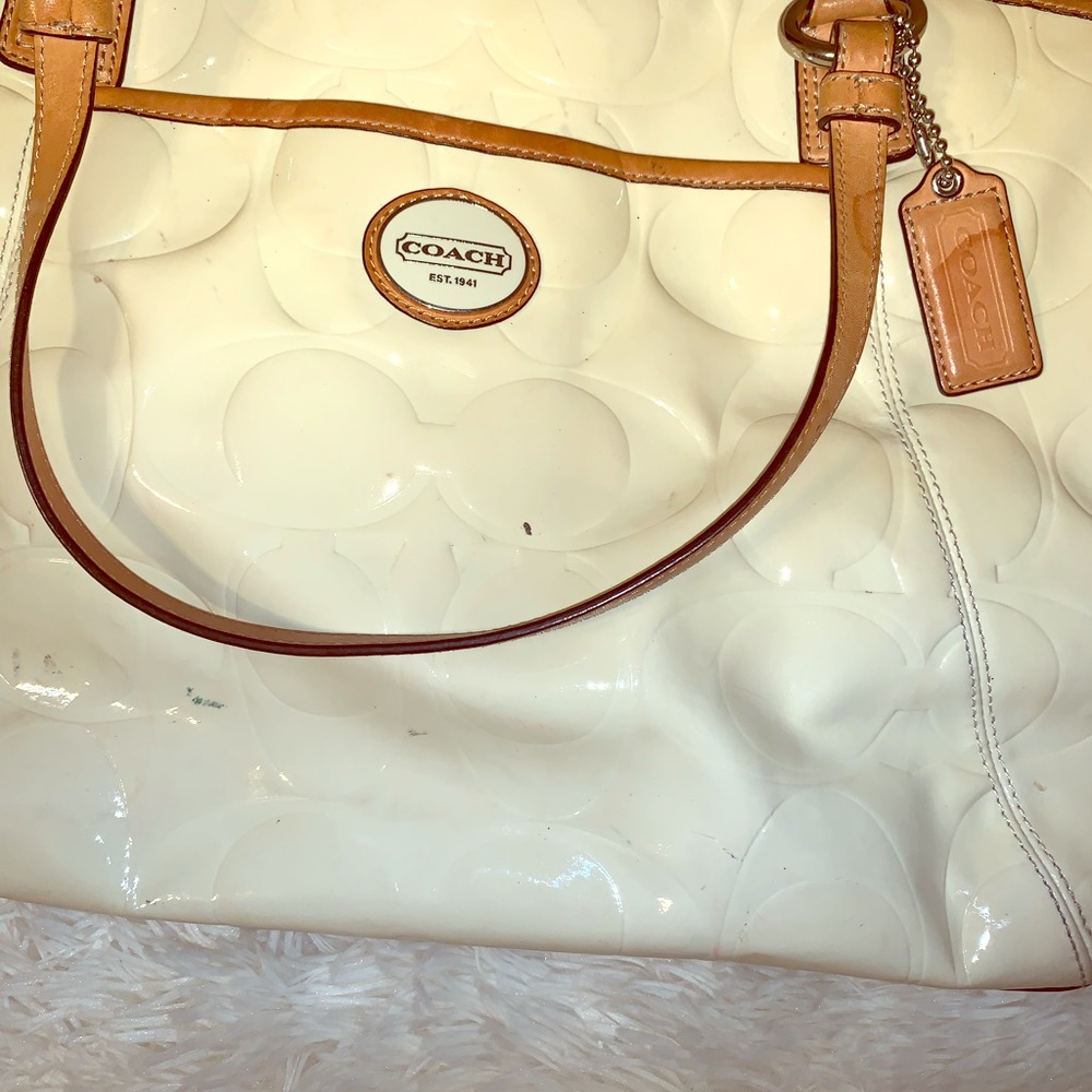 Coach authentic